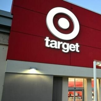 US retailers split on holiday prospects amid consumer caution