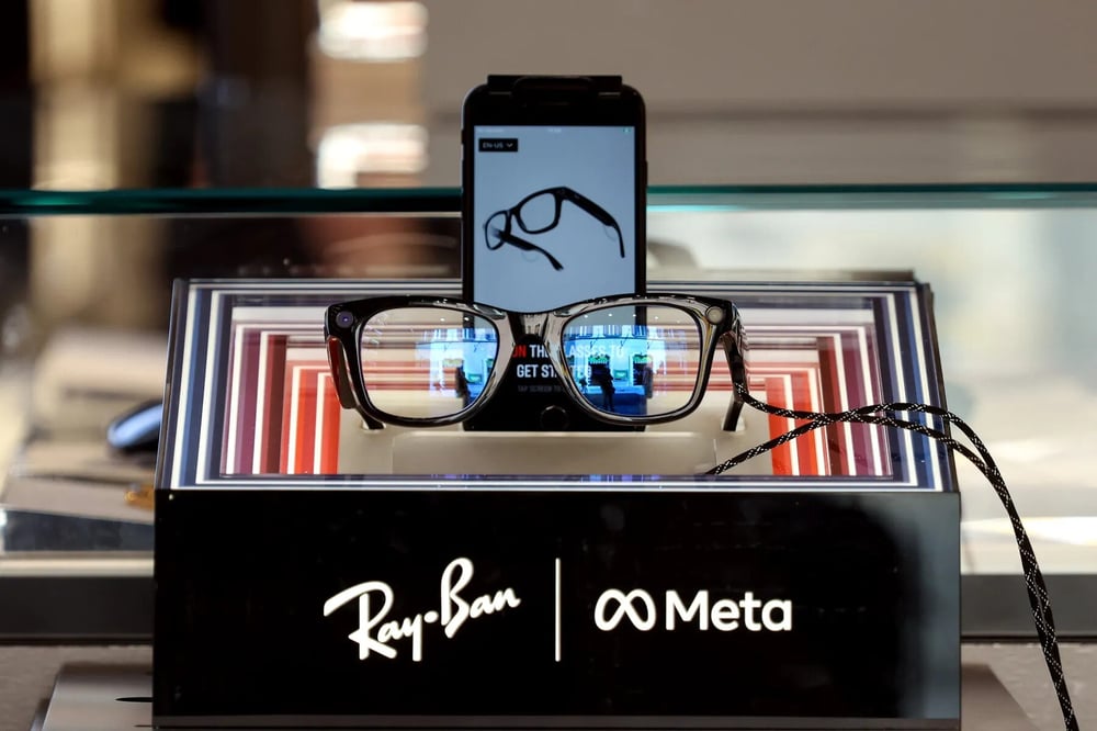 EssilorLuxottica beats forecasts on smart glasses surge