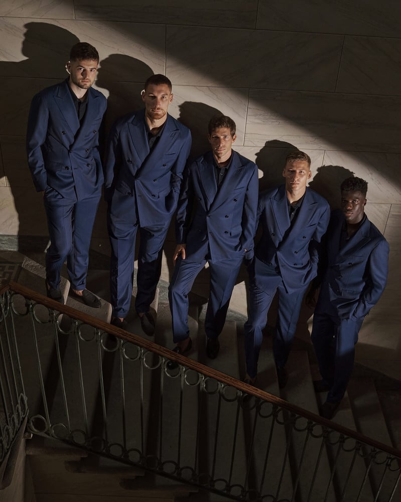 The Como 1907 team in custom Brioni looks