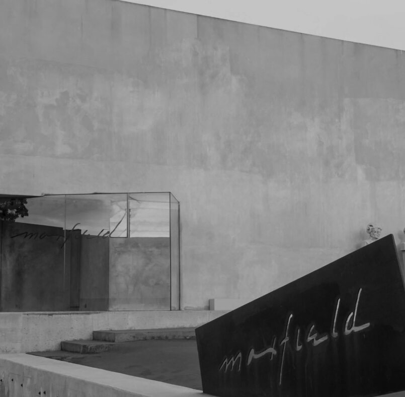 Maxfield façade at 8825 Melrose Avenue