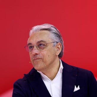 Kering offers €20 million sign-on bonus to new CEO de Meo