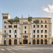 Department stores and shopping centers in Los Angeles: Who are the main players in 2025?