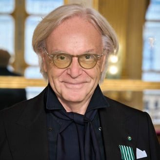 Diego Della Valle named Chevalier de l’Ordre des Arts et des Lettres